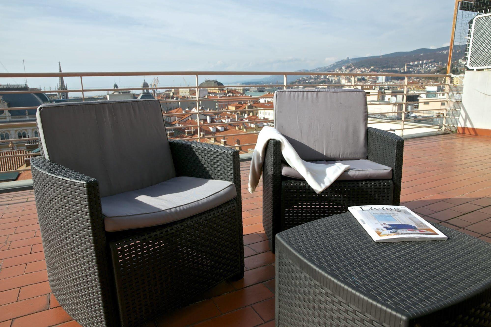 Residence Le Terrazze Trieste Eksteriør bilde