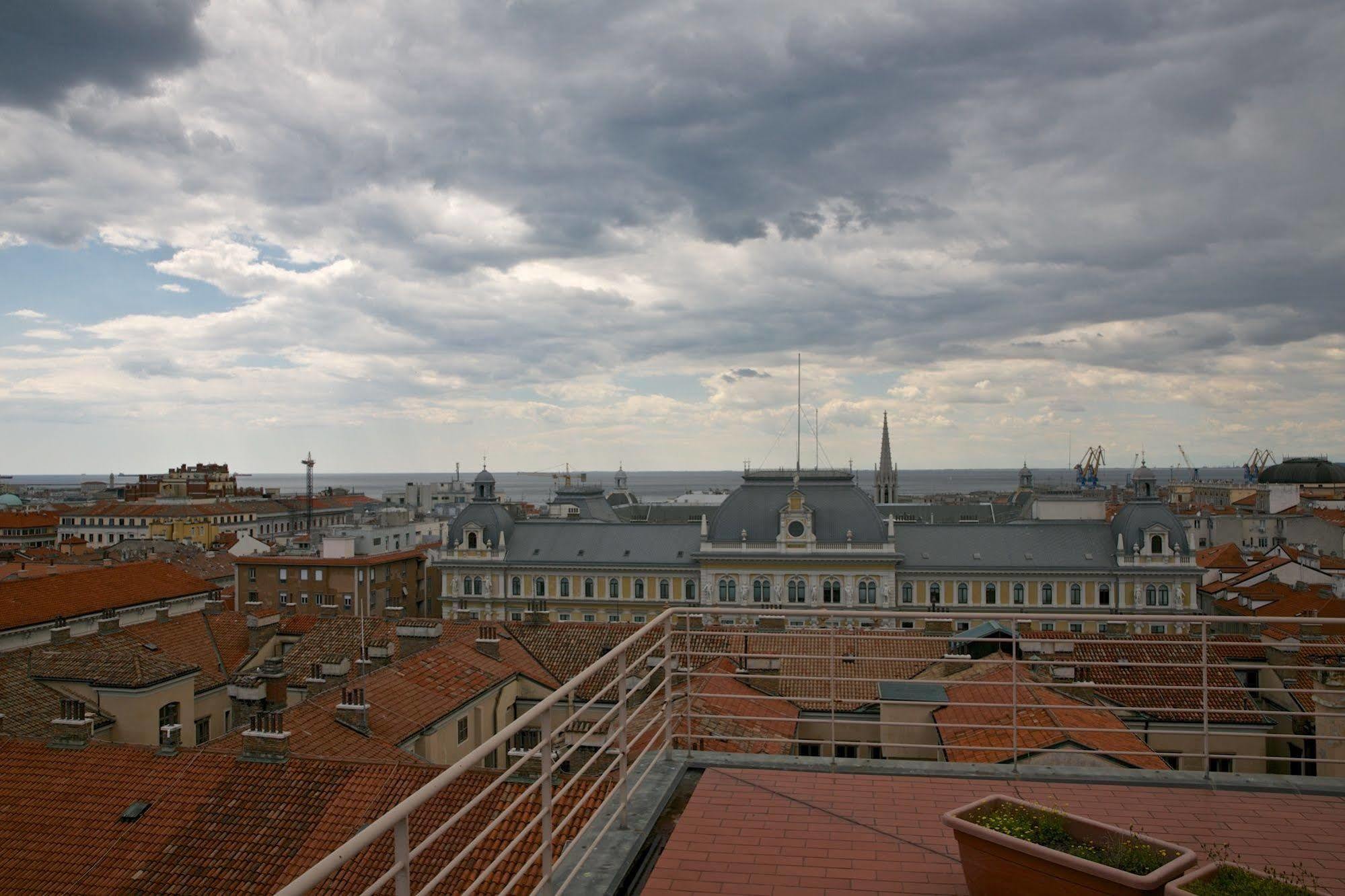 Residence Le Terrazze Trieste Eksteriør bilde